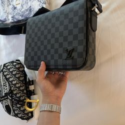 LV MENS BAG SIDEBAG 