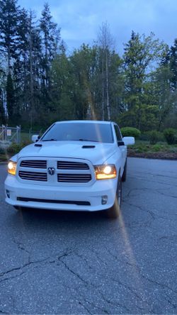 GRILLE only Ram 1500 sport 4th gen 2016