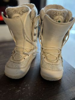 K2 Luna Snowboarding Boots 7 Woman