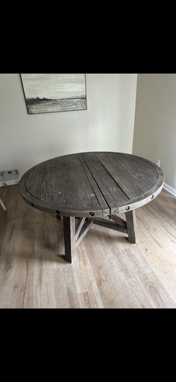 Round Wooden dining table asking 150