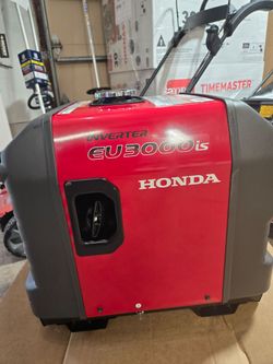 Brand new Honda EU3000-IS Generator 
Starts first pull 
0 hours of use 
$1499