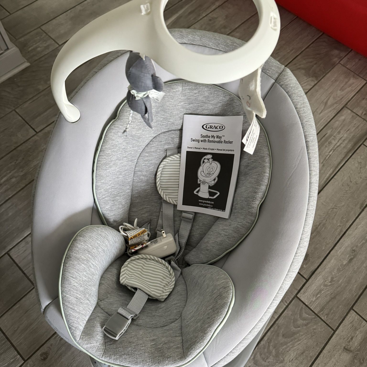 Graco Baby Soothe My Way Swing With Removable Rocker.