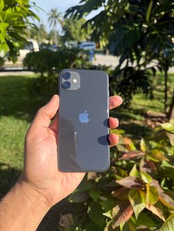 UNLOCKED IPHONE 12/  SEE DESCRIPTION