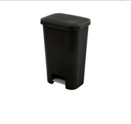 13 gallon trash can