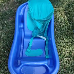 Like New Blue Baby Bath With Straps In