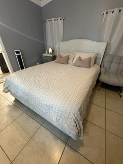 Queen Bed With Mattress