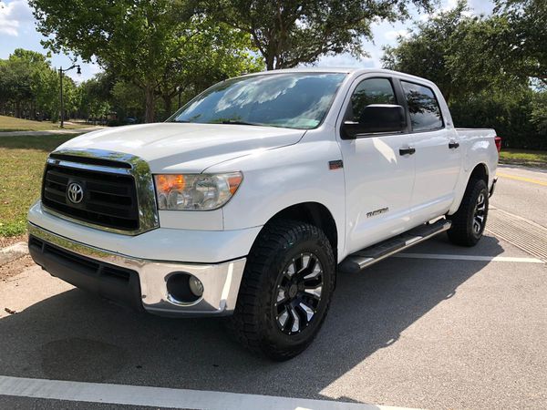 2011 Toyota Tundra 4x4 * 0 Accidents Financing Available * for Sale in
