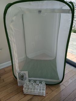 Large Rest Cloud Butterfly Cage with Floral Tubes