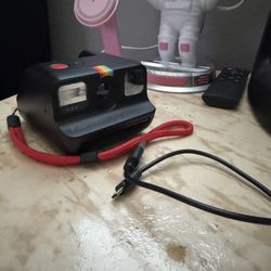 PolaroidGO