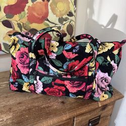 VERA BRADLEY DUFFLE BAG