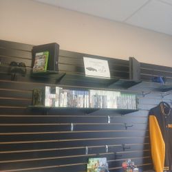 Ps4 Ganes And Controlers