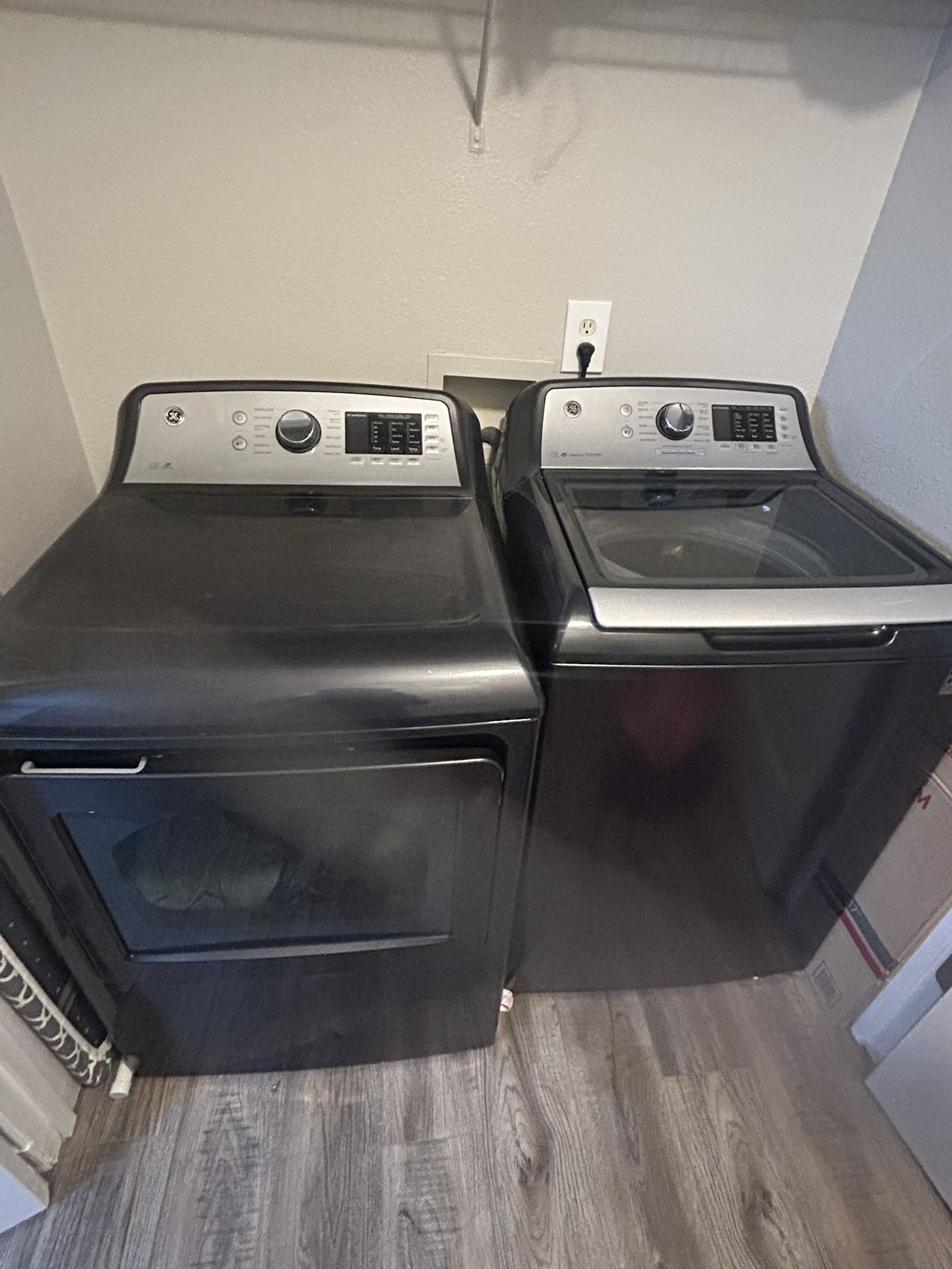 Black LG Washer & Dryer