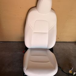 Tesla Model Y Driver seat