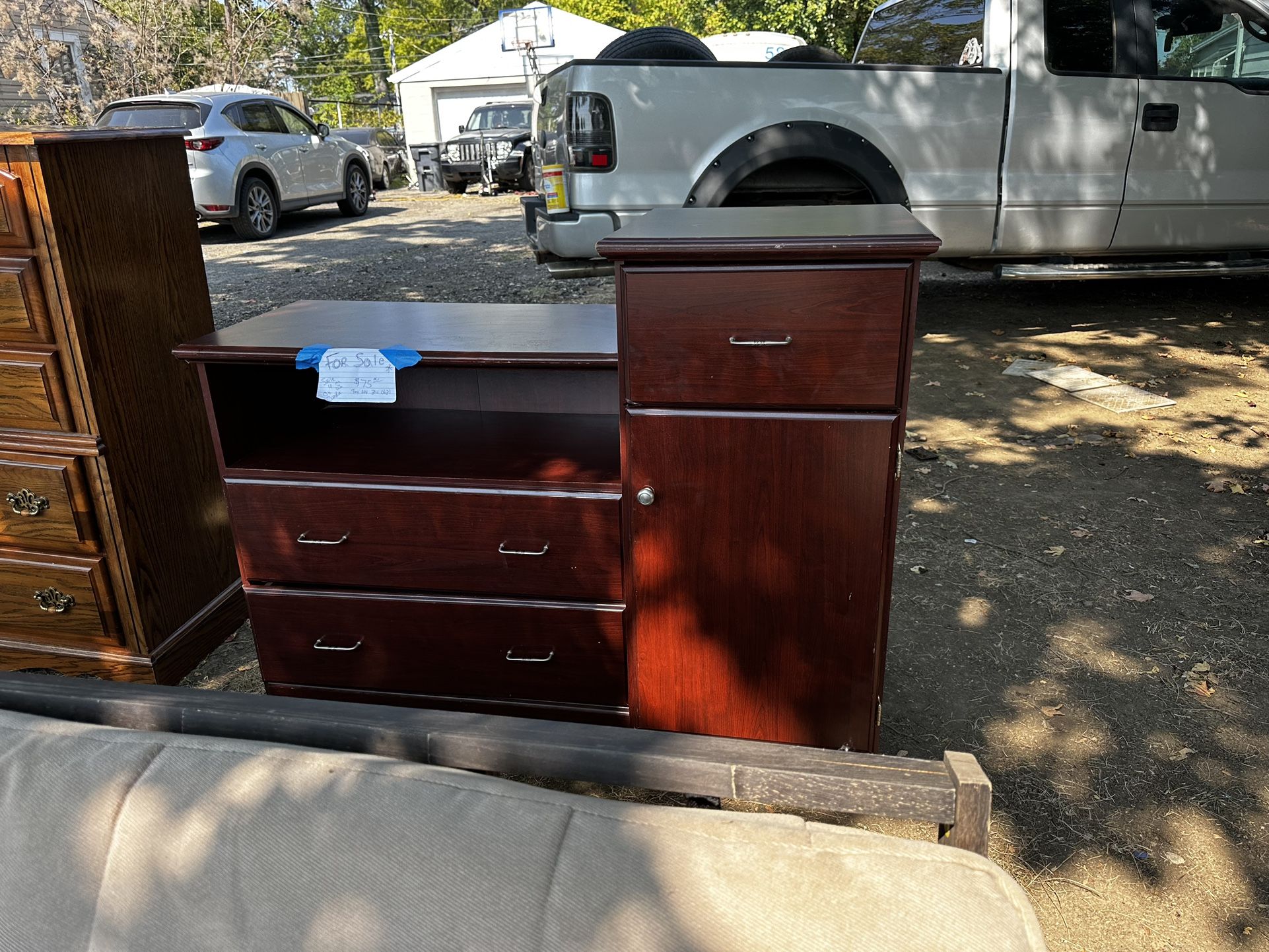 two dressers for Sale in Columbus, OH OfferUp