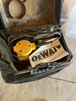 Dewalt 1/4 Sheet Sander