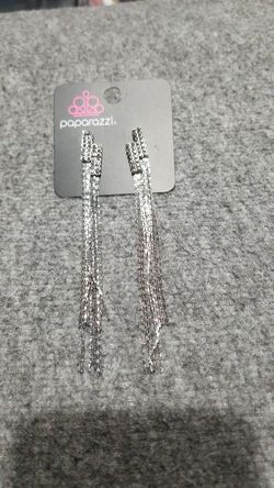 Paparazzi earrings