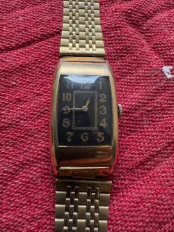Illinois men's wrist watch