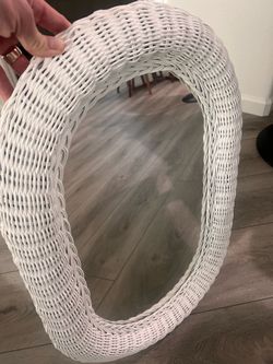 Wicker bedroom set w/queen headboard