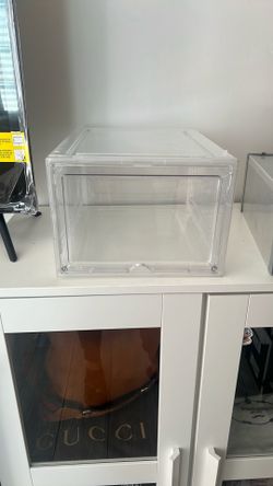 Stackable shoe boxes