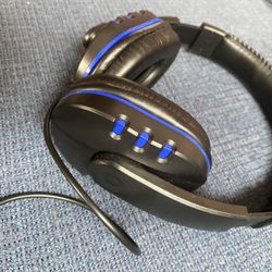 Black & Blue Wired Over-Ear Headphones – Great Sound