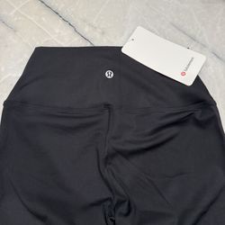 Brand new Black lululemon leggings size 6 🖤