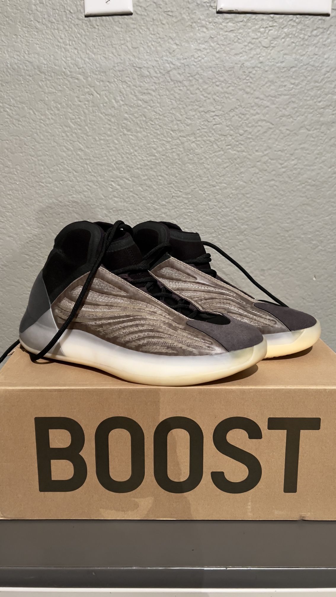 Adidas Yeezy QNTM