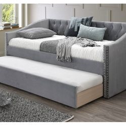Gray Daybed With Trundle