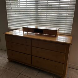 Ethan Allen dresser