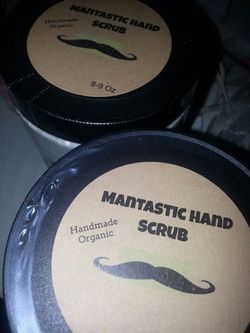 Natural mantastic hand scrub