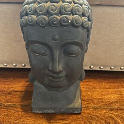 Buddha Head statue