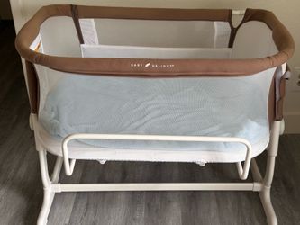Bassinet bed side