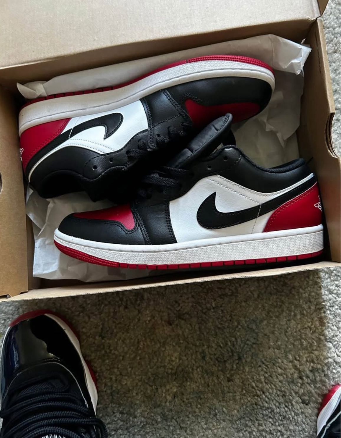 Jordan 1 lows Size 9