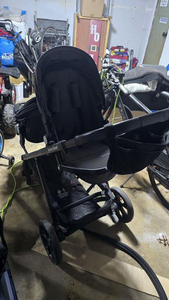 Joovy Qool Stroller With Bassinet 