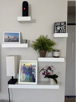 Floating shelves
