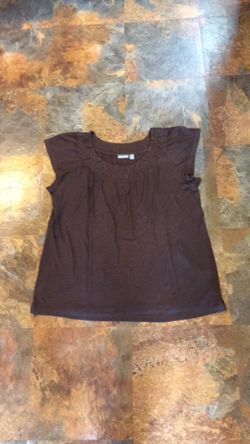 APT.9 Petite Round Neck w/Pintuck  Pleats front S/S Brown L