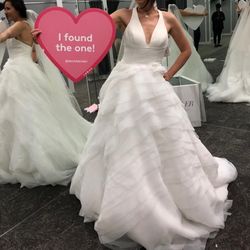 Vera Wang Wedding Dress- S