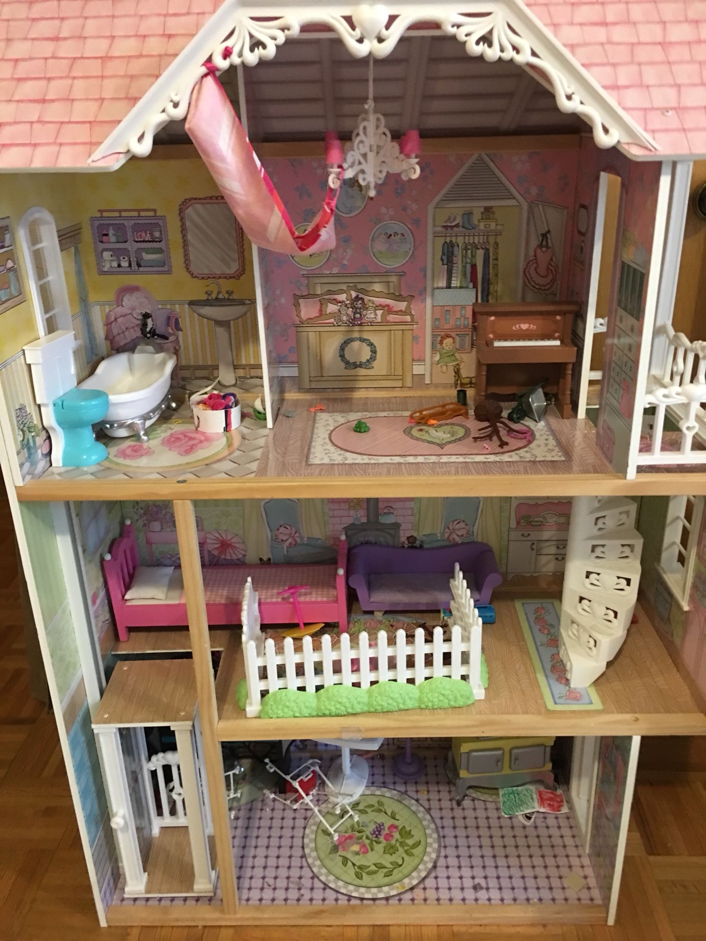 KIDCRAFT 4 FT DOLLHOUSE FROM COSTCO