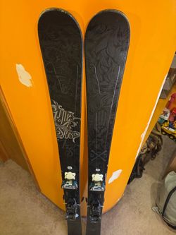 Line influence skis