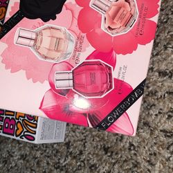 Womens / Flower Bomb