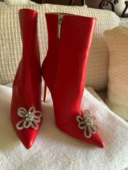 Botines de mujer incluido sombrero