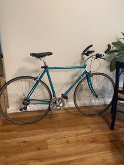 Vintage specialized sirrus bike