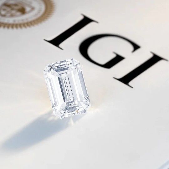 1.52ctw EMERALD CUT DIAMOND