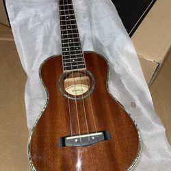 Mitchell Concert Ukulele