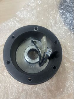 Datsun steering wheel adapter NGR 142