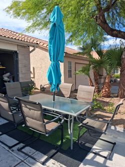 Patio Set Table And 6 chairs with Umbrella