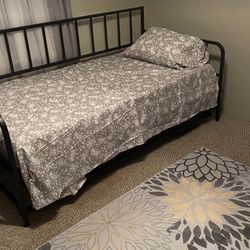 Twin Daybed with 2 Mattresses 