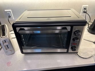 Hamilton Beach Countertop Convection Oven + Rotisserie – NEW/Unused