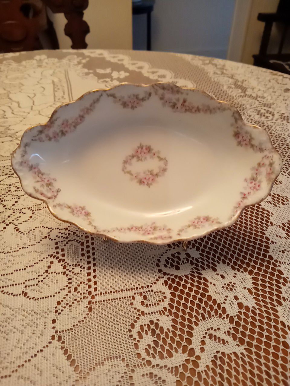 1920 flowered dish made in France