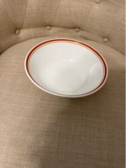 Corelle cinnamon chestnut serving bowl. 8.5"