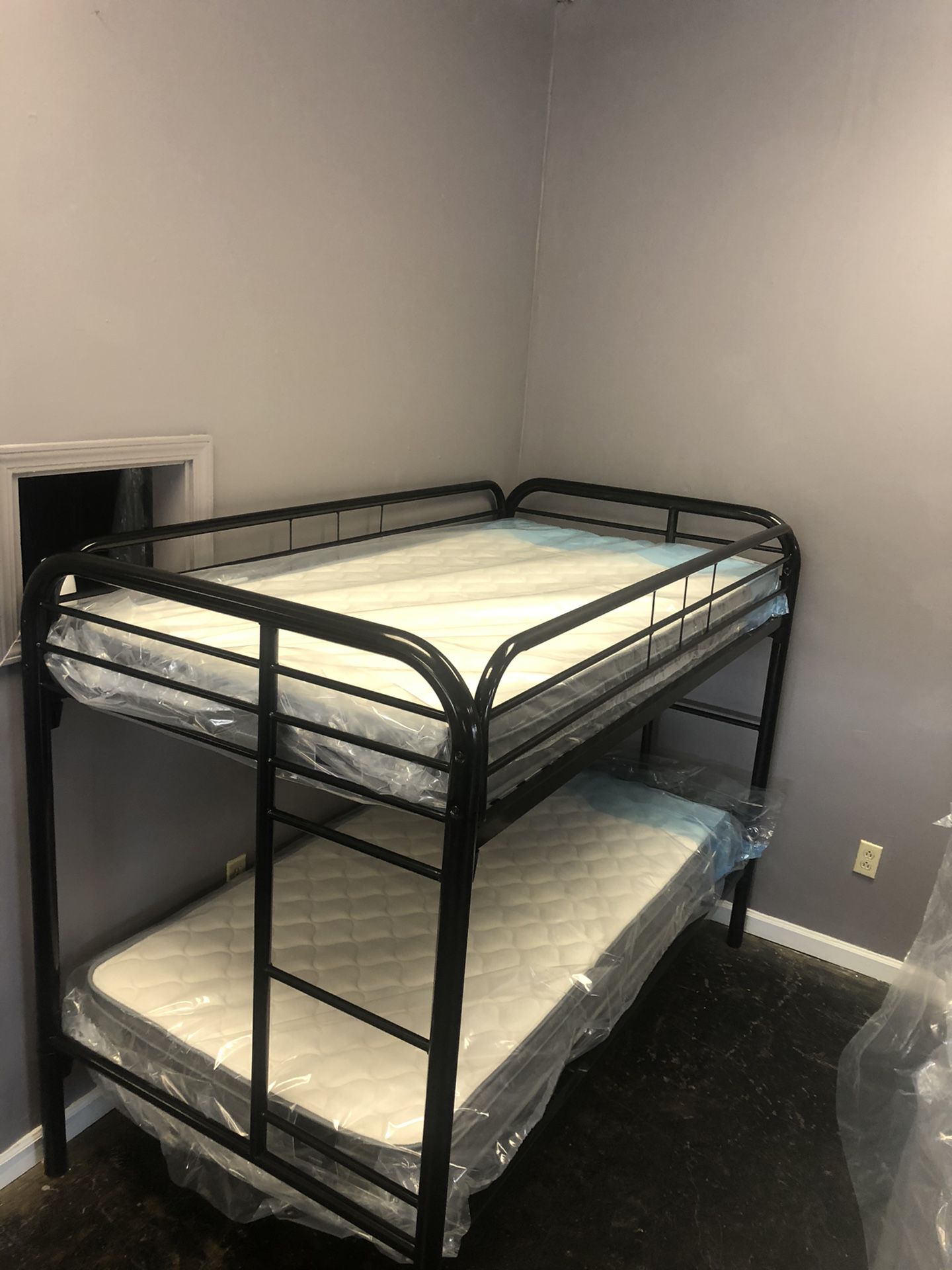 Bunk Bed + Mattress $40 D0WN or $550 Cash